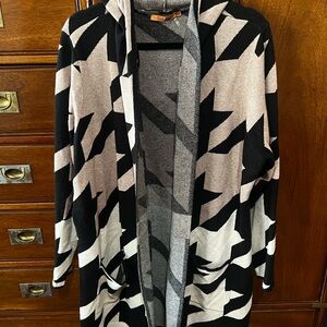 Belldini Black and Cream Knit Cardigan
